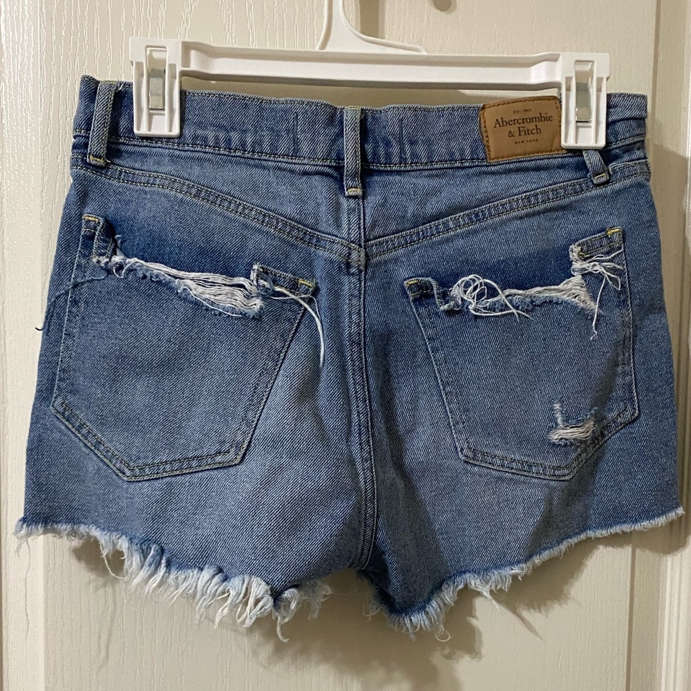 shorts - Picture 2 of 3